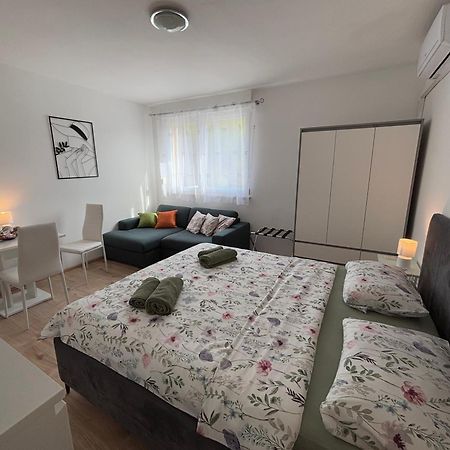 App Karla Apartment Pula Ngoại thất bức ảnh